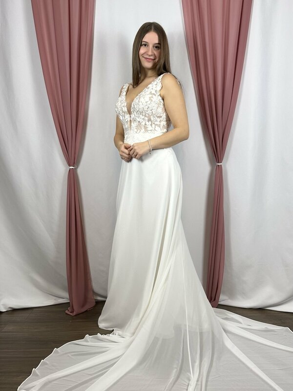 Brautkleid_Chiffon_Glitzer_creme_schmal_Träger