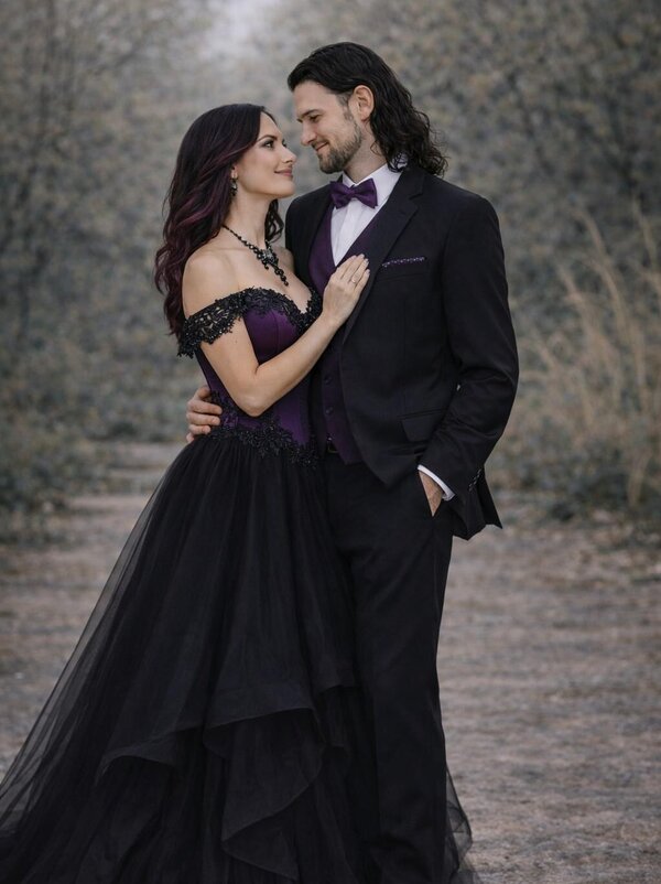 Anzug_schwarz_Gothic_lila Anzug_Gothic_schwarz_lila