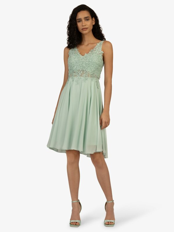 Cocktailkleid_kurz_mint_Spitze_jung_modern_Jugendweihe_Konfirmation_Tanzstunde_Kleid