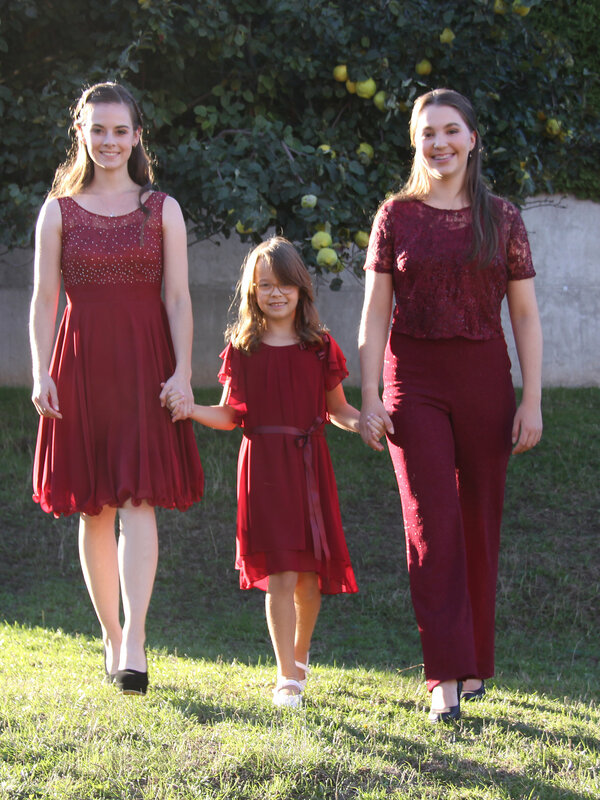 Abendkleid_kurz_bordeaux