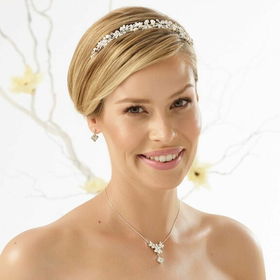 Diadem_Tiara_Brautfrisur_Haardraht_Kurzhaar_kurze_Haare